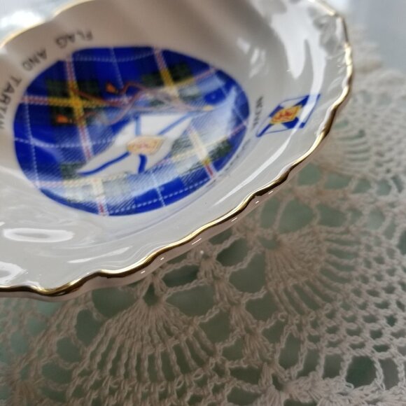 Nova Scotia Shell-Shaped Trinket Dish Flag and Tartan Sandland Vintage Rare Find - Picture 7 of 10